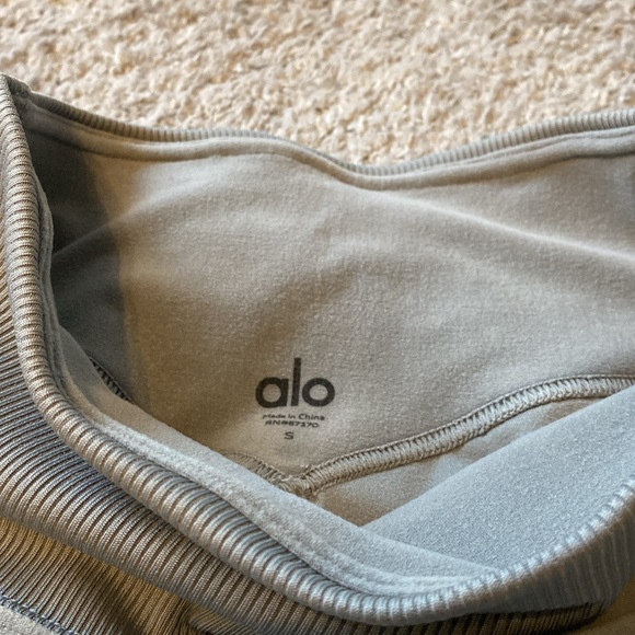 High-Waist Alosoft Lounge Legging - Picture 5 of 7